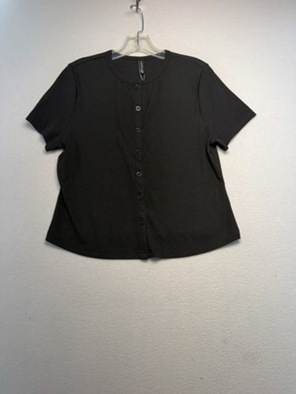 New Classic Black Basic Button Up Short Sleeved Ribbed Women’s Large Gothic Top